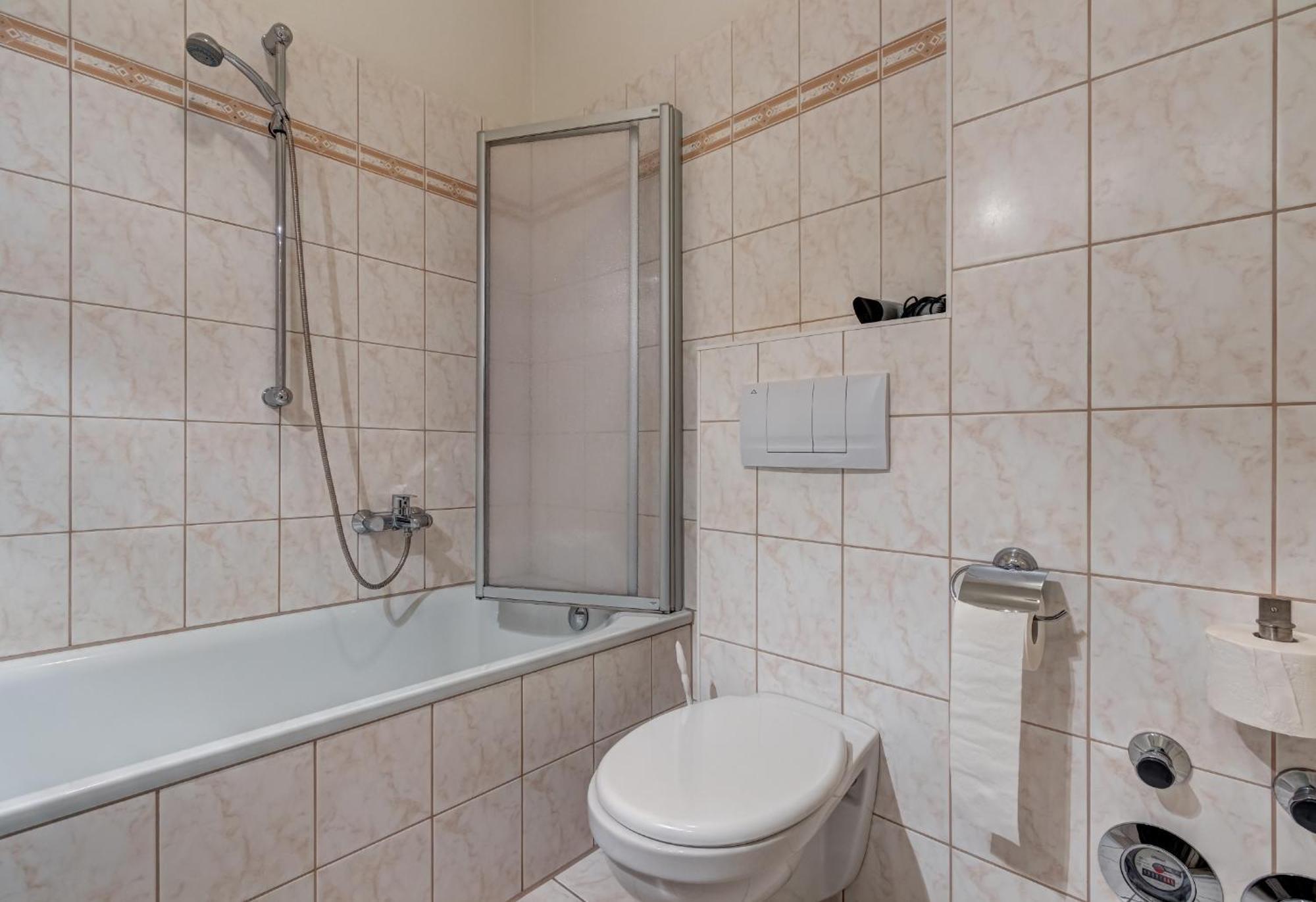 Villa Ahlbeck - Ferienwohnung Kuehlungsborn Heringsdorf  Exteriör bild