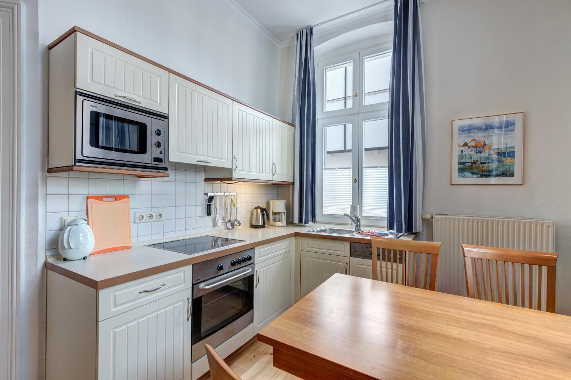 Villa Ahlbeck - Ferienwohnung Kuehlungsborn Heringsdorf  Exteriör bild